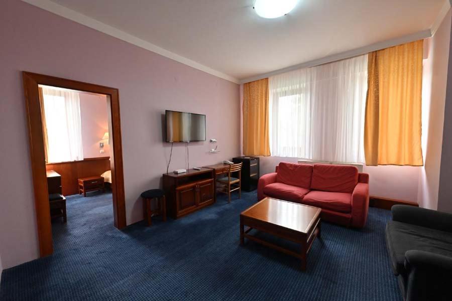 Hotel Norcev Grgeteg Exterior photo