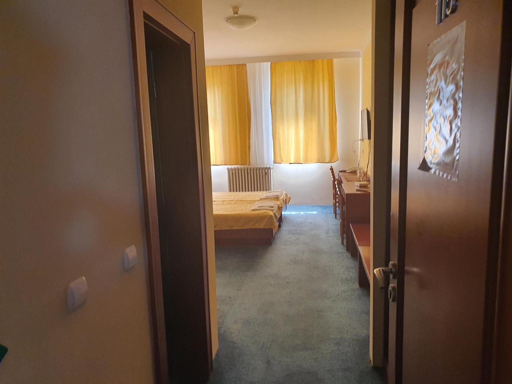 Hotel Norcev Grgeteg Exterior photo